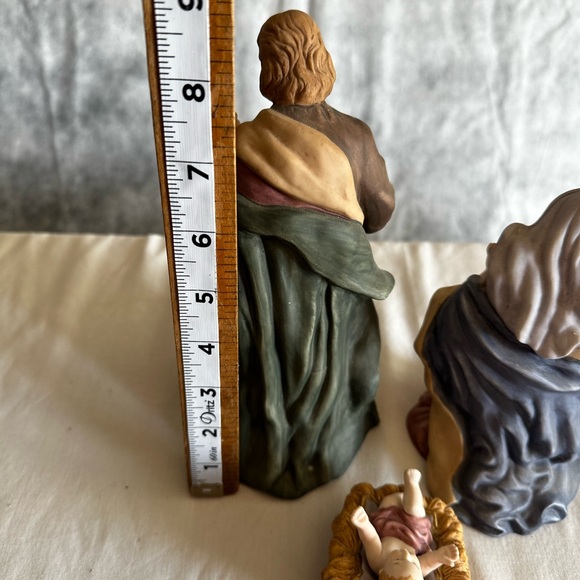 NATIVITY SET HOLY FAMILY CERAMIC MADE IN CHINA FOR PIECES - Picture 8 of 9